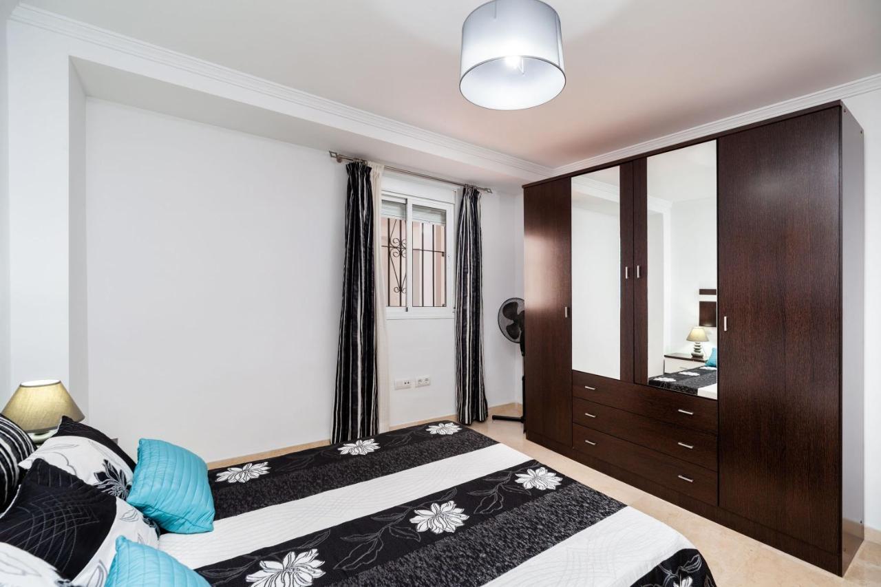 Apartamento Los Remedios Con Patio Andaluz Вехер де ла Фронтера Екстериор снимка